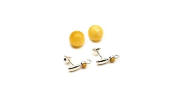 Sterling Silver Bar Earrings with Baltic Butterscotch Amber 10mm Rounds (1 Pair)